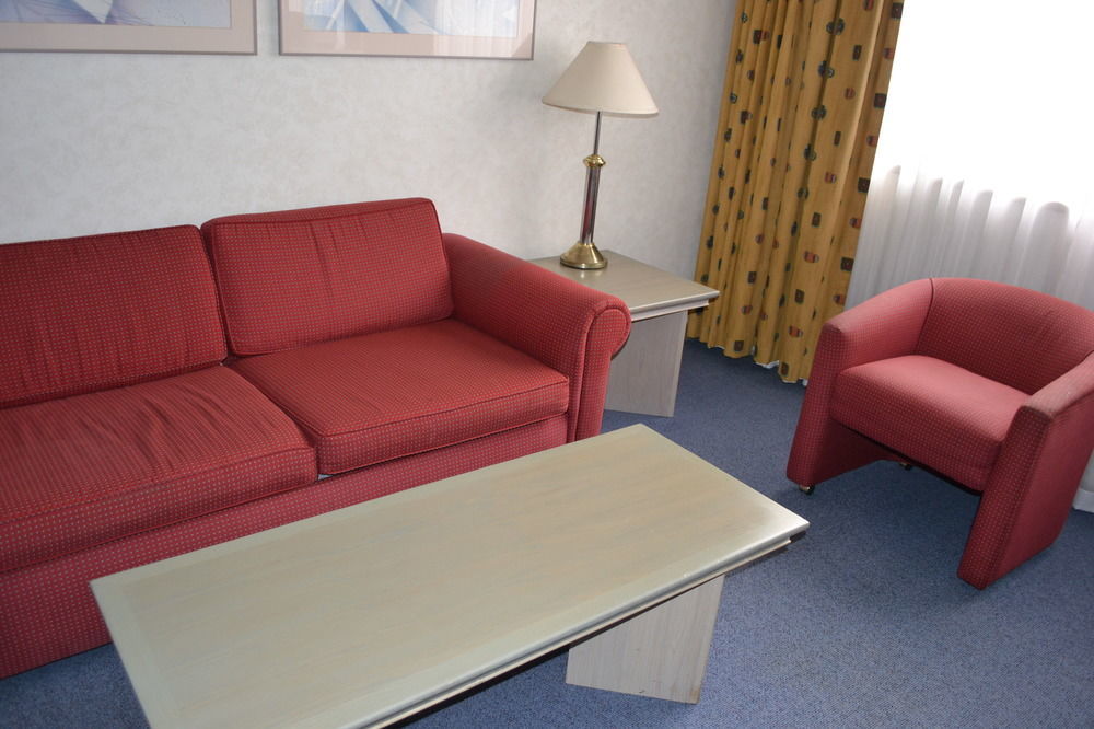 Mid City Motel Warrnambool Bagian luar foto