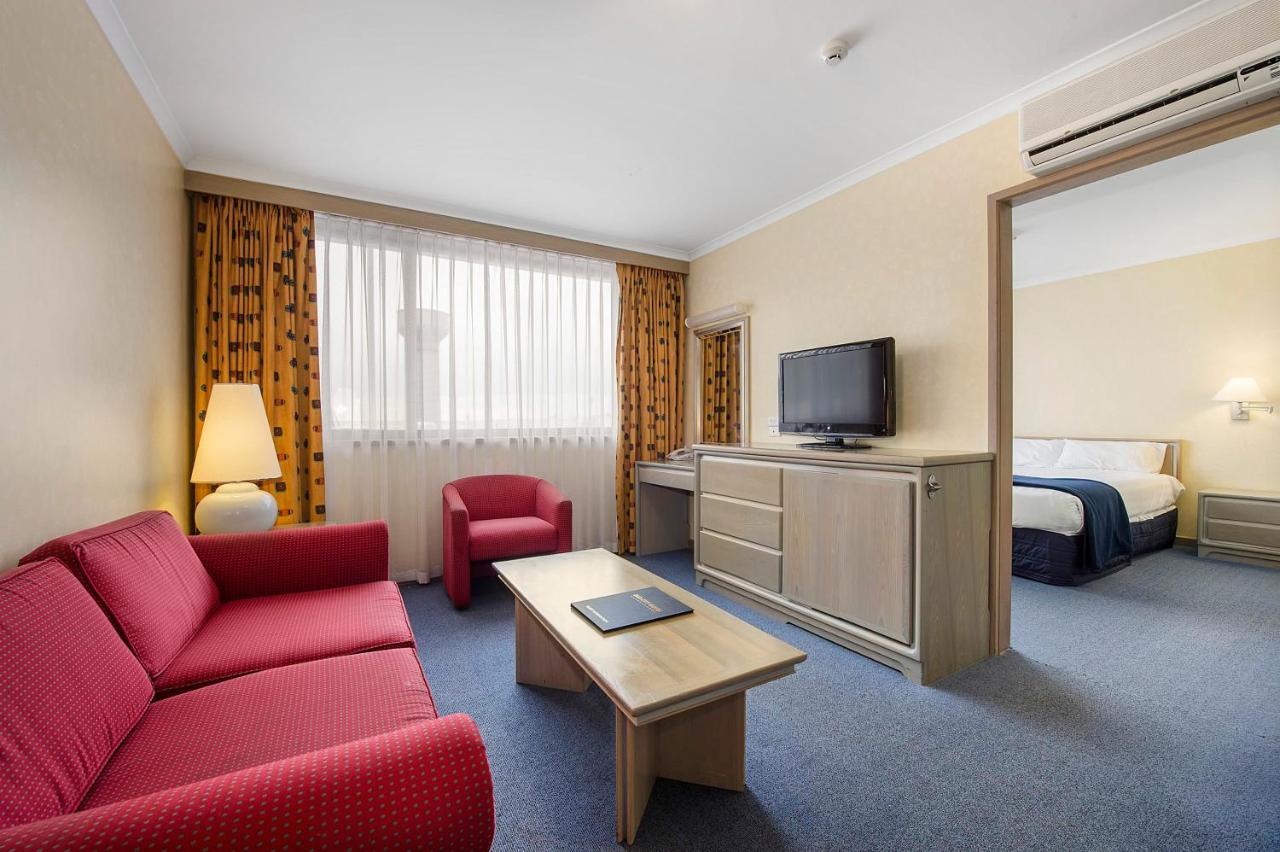 Mid City Motel Warrnambool Bagian luar foto